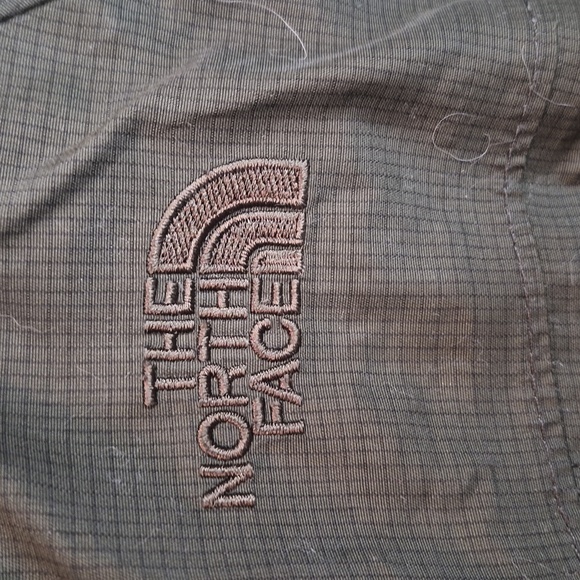 The North Face Hyvent Parka - Goose down fill - Green with faux fur hood - Picture 6 of 8